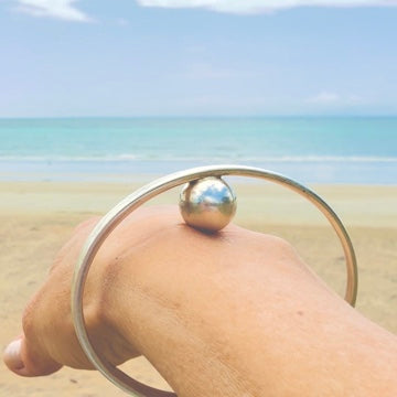 Untouchable Armband